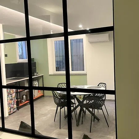 Apartment Court House Baveno