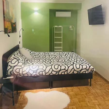 Apartment Court House Baveno