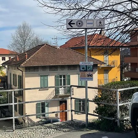 Apartment Court House Baveno